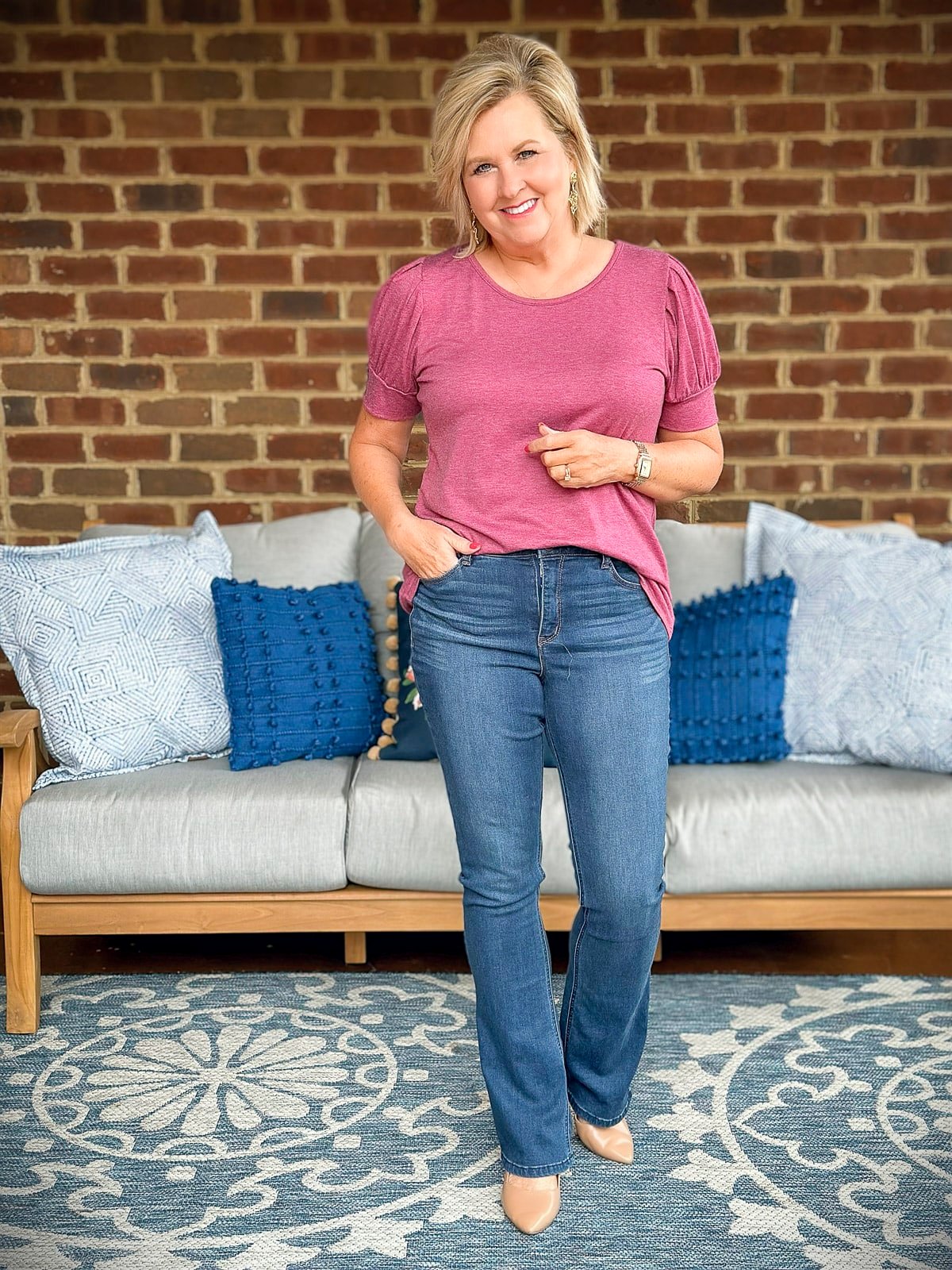 Fashion Blogger, Tania Stephens is styling Lightweight summer tops with sleeves from Amazon with a pair of jeans 35