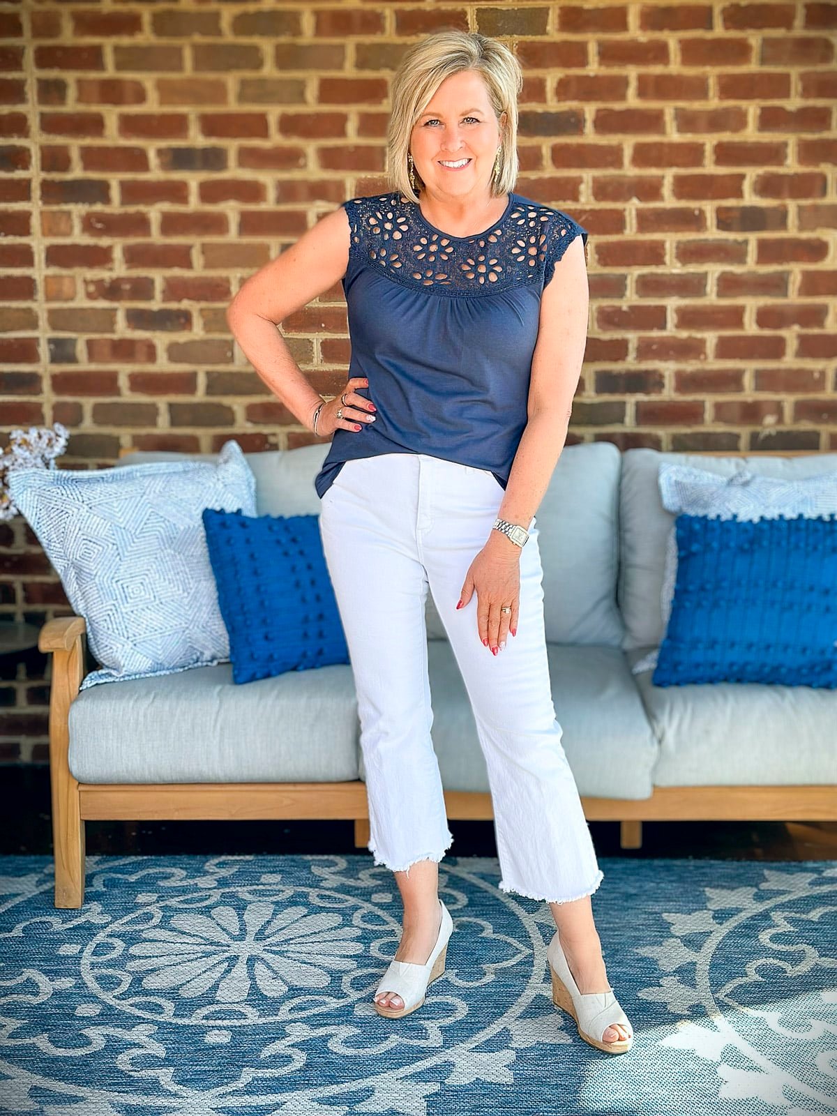 Fashion Blogger, Tania Stephens shows how to comfy doesn't mean I don't want to be stylish. So, here is how you can elevate your everyday look with Lightweight summer tops  from Amazon 9