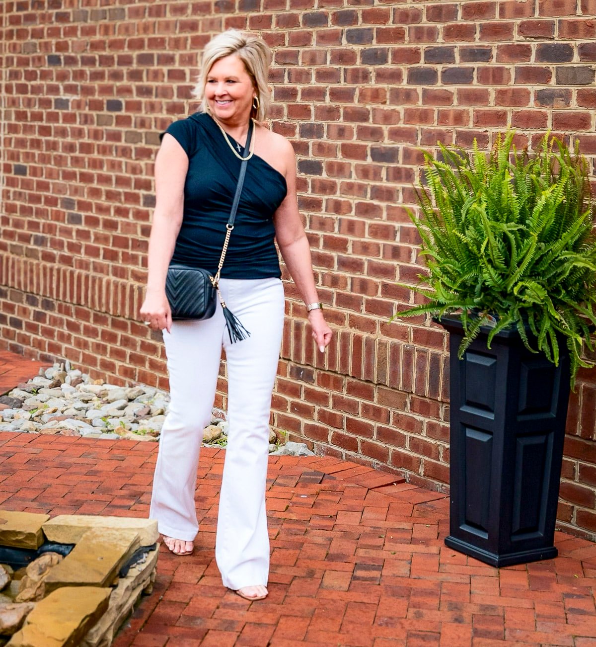 BRF: Black & White Classic outfit