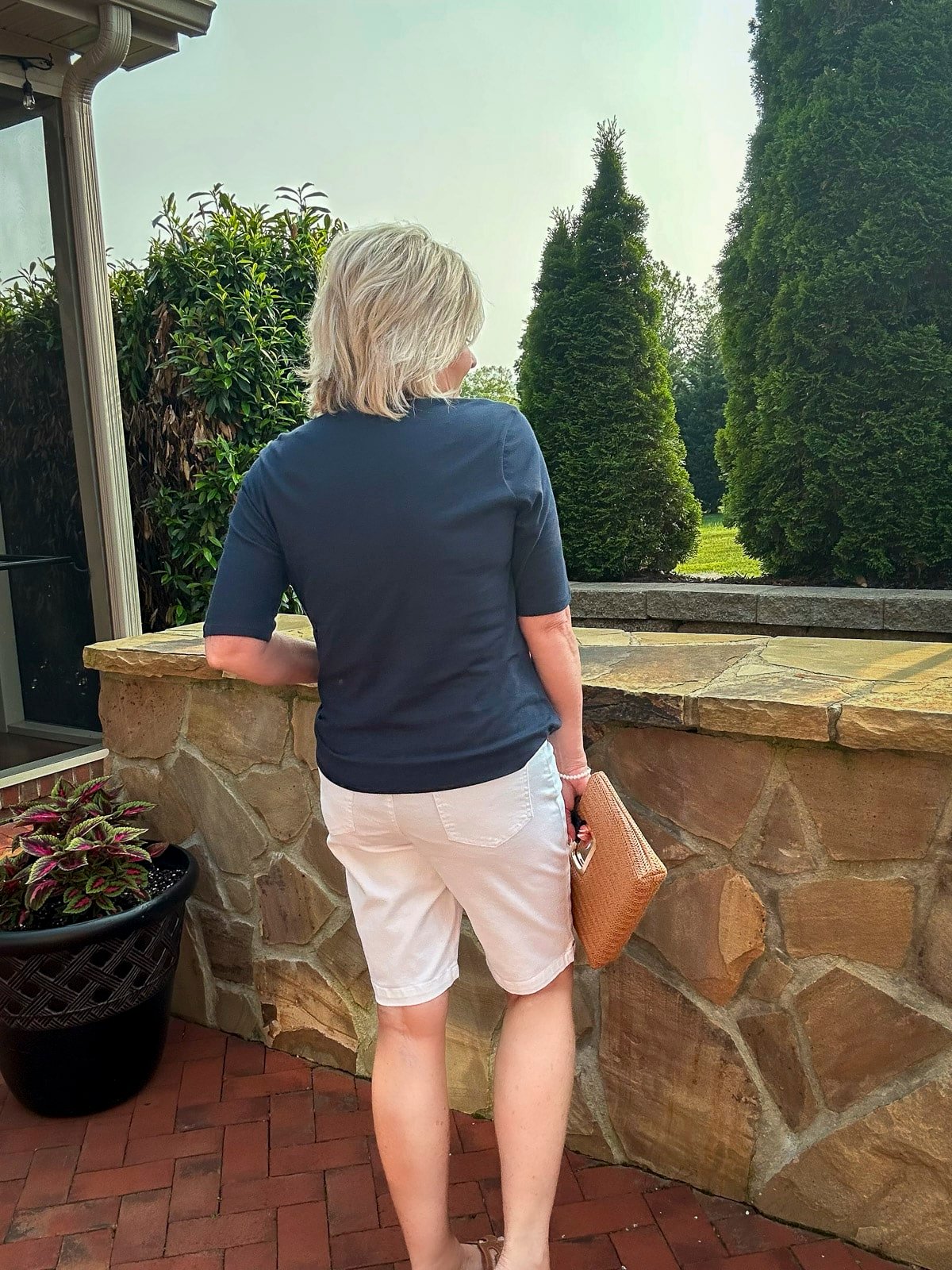 Over 50 Fashion Blogger, Tania Stephens, is styling the best bermuda shorts for women over 50 -23
