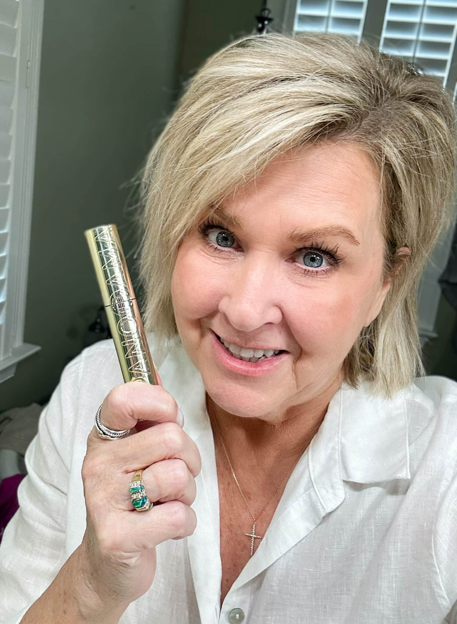 Over 50 Fashion Blogger, Tania Stephens is wearing L’Oréal Panorama mascara