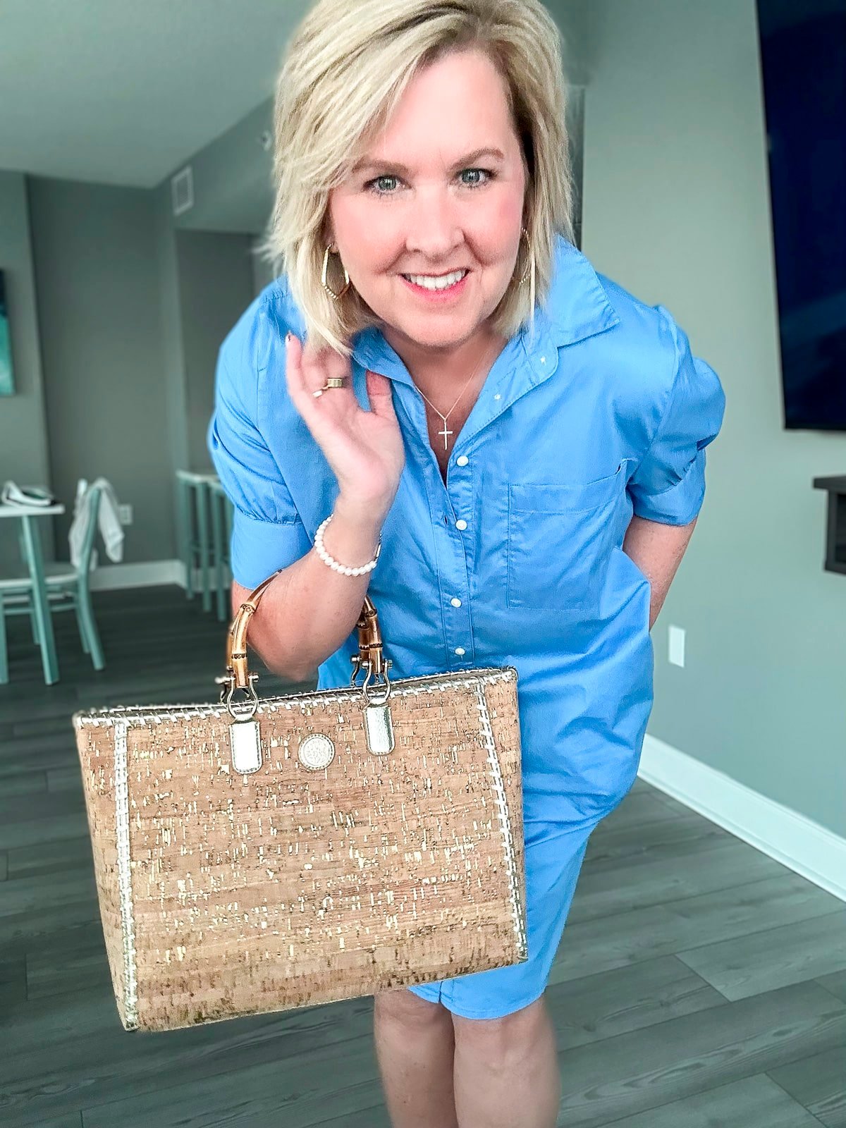 Fashion Blogger Tania Stephens is showing What I Wore At The Beach-10