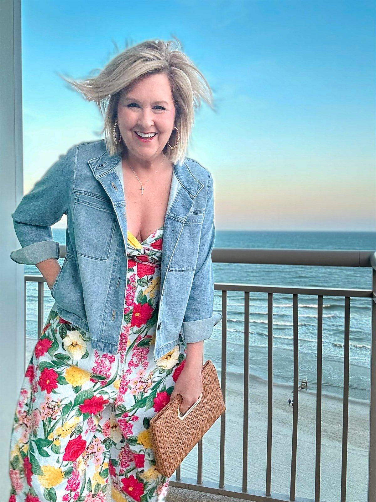 Fashion Blogger Tania Stephens is showing What I Wore At The Beach-20