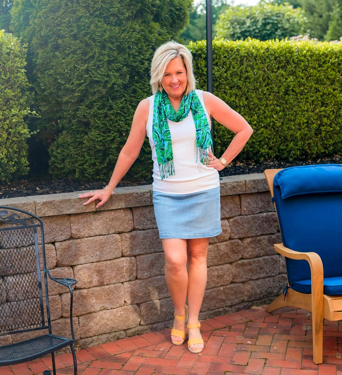 Over 50 Fashion Blogger, Tania Stephens is styling Boston Proper New Arrivals for summer 1