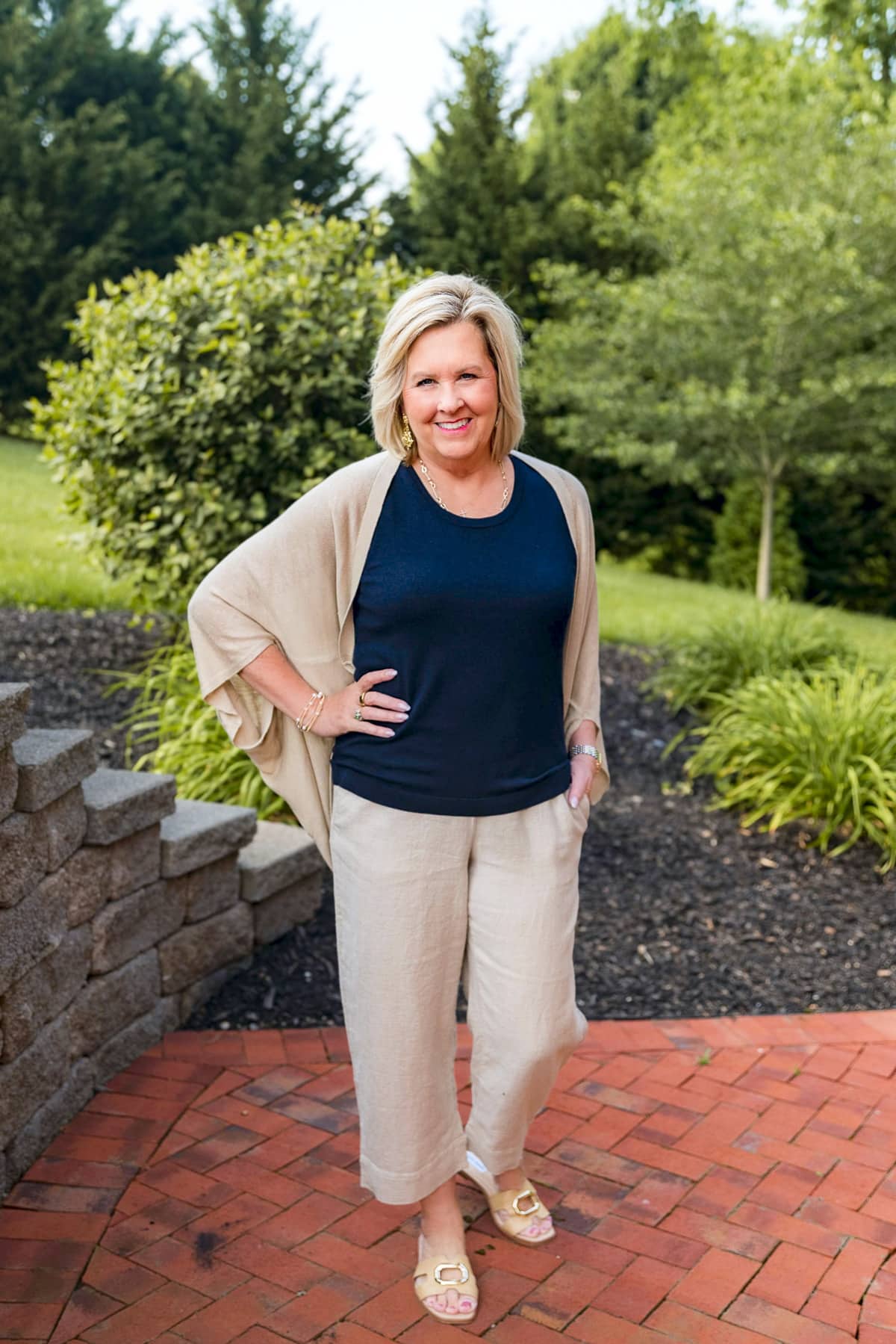 Over 50 Fashion Blogger, Tania Stephens is doing a J.Jill Try On Haul in neutrals39