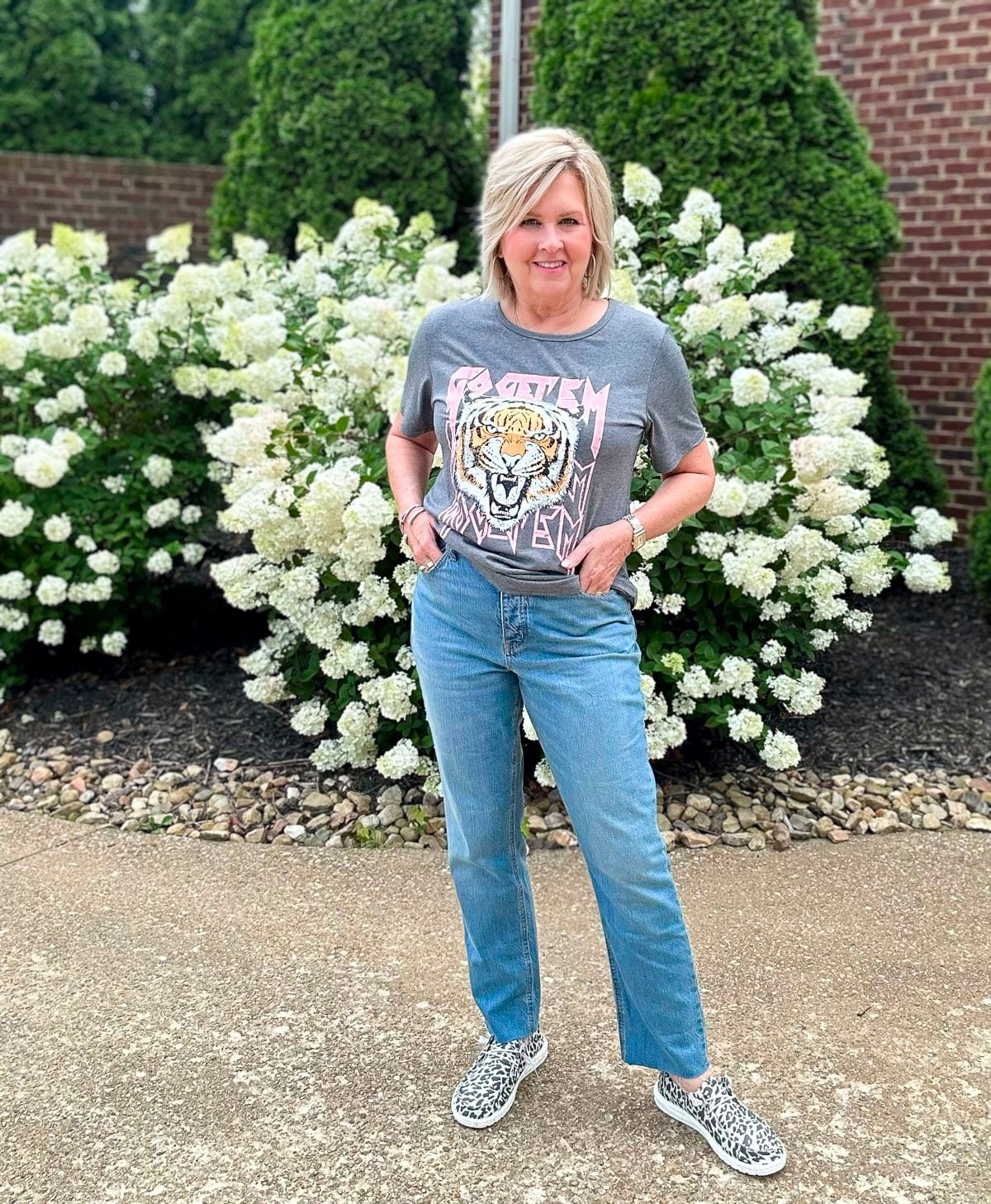 Over 50 Fashion Blogger, Tania Stephens is styling my favorite vintage graphic tees to wear10