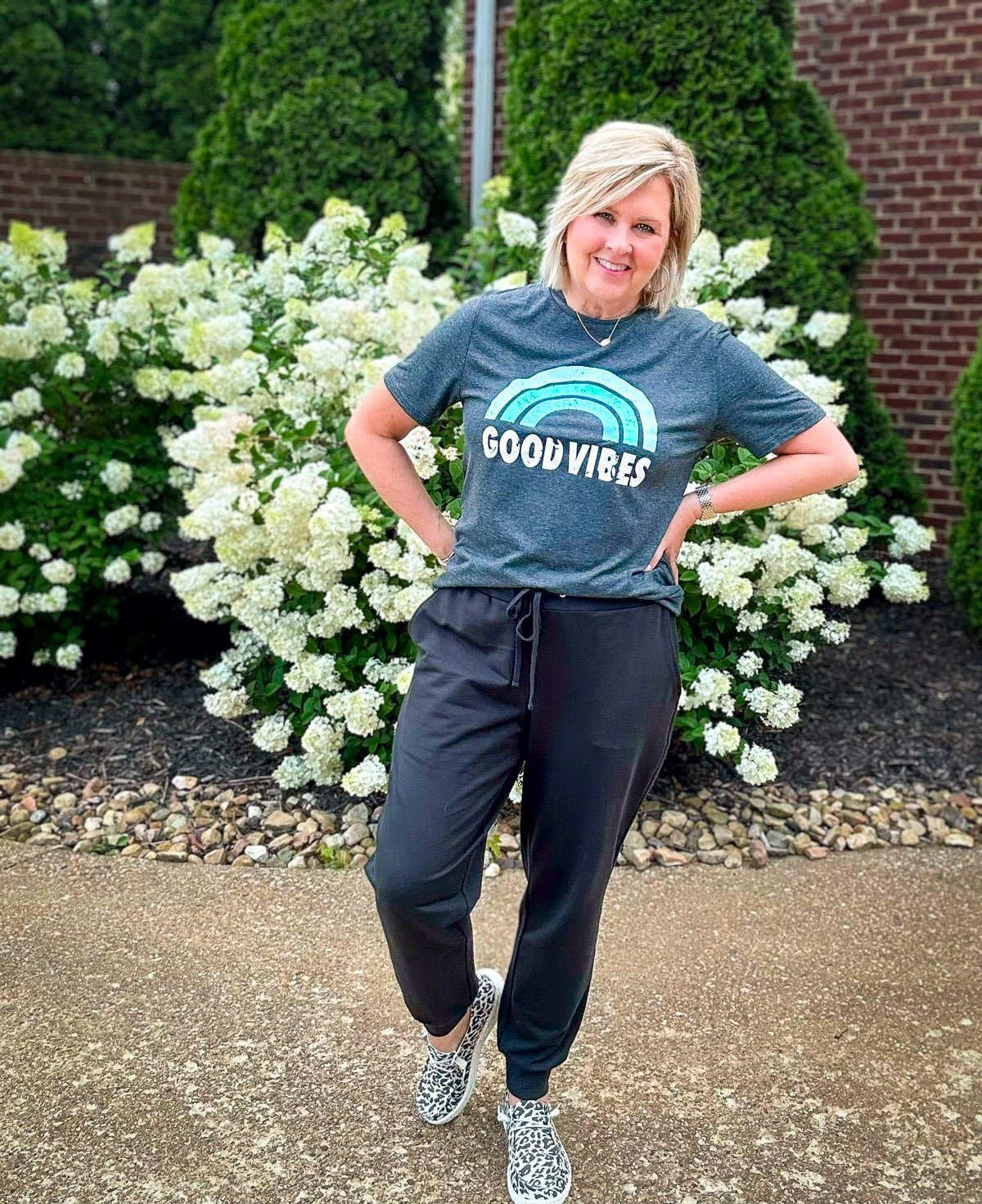 Over 50 Fashion Blogger, Tania Stephens is styling my favorite vintage graphic tees to wear2