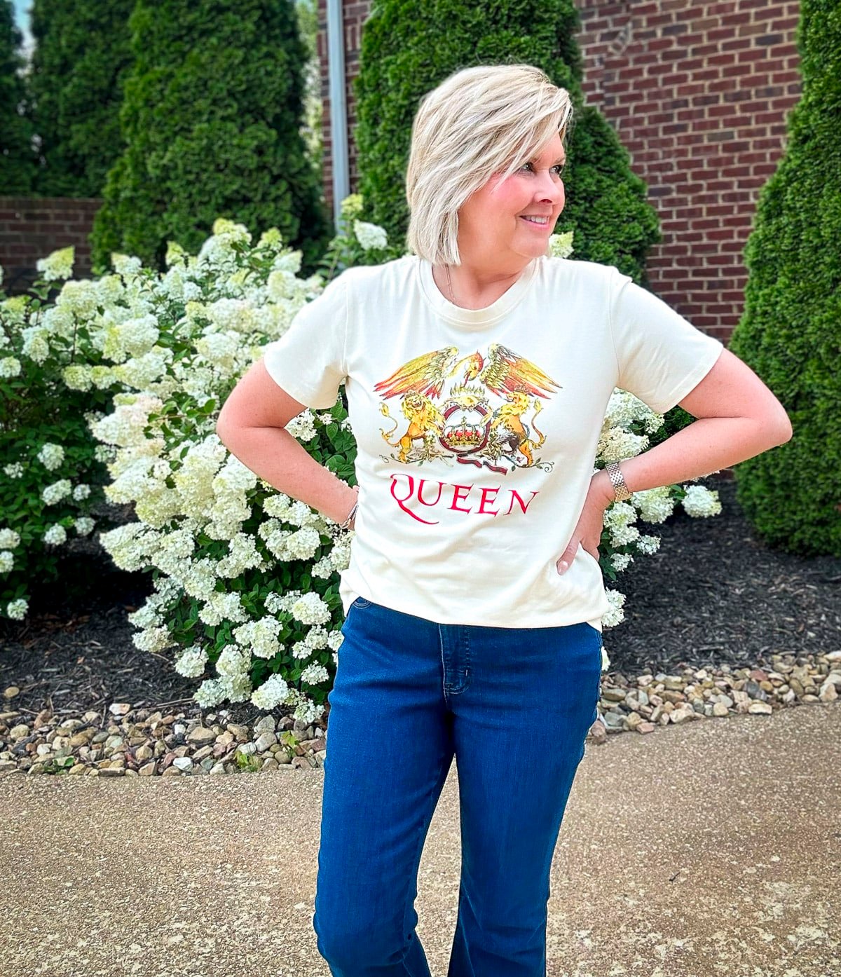 Over 50 Fashion Blogger, Tania Stephens is styling my favorite vintage graphic tees to wear1