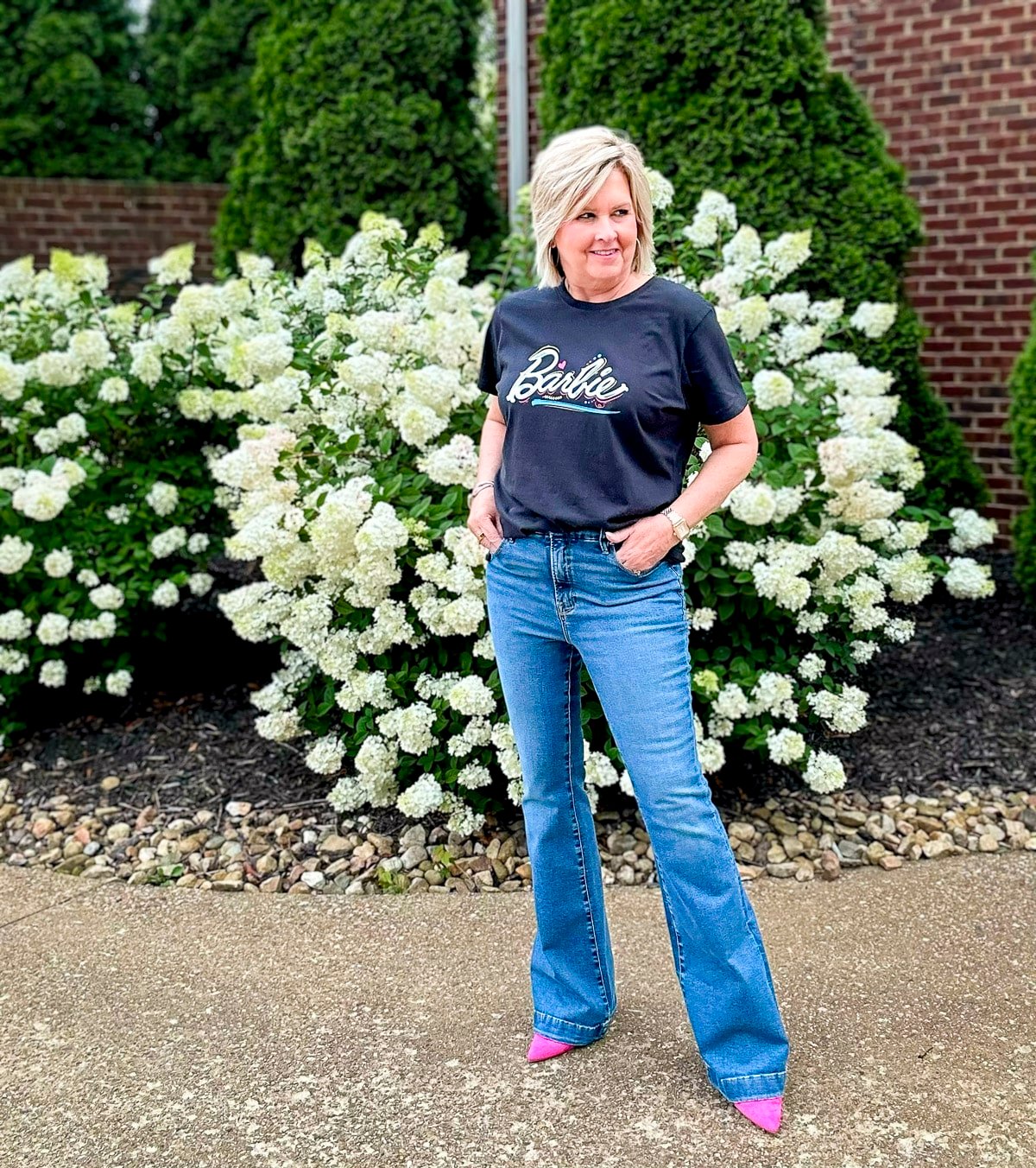 Over 50 Fashion Blogger, Tania Stephens is styling a vintage graphic tee 1