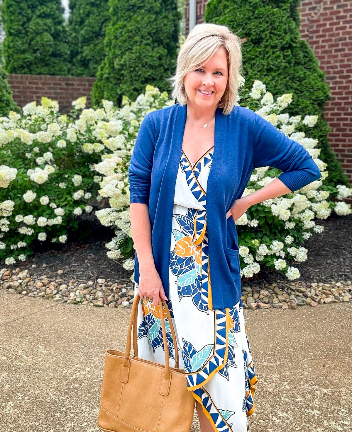 Over 50 Fashion blogger, Tania Stephens, is wearing styles for summer from Kohl's -25