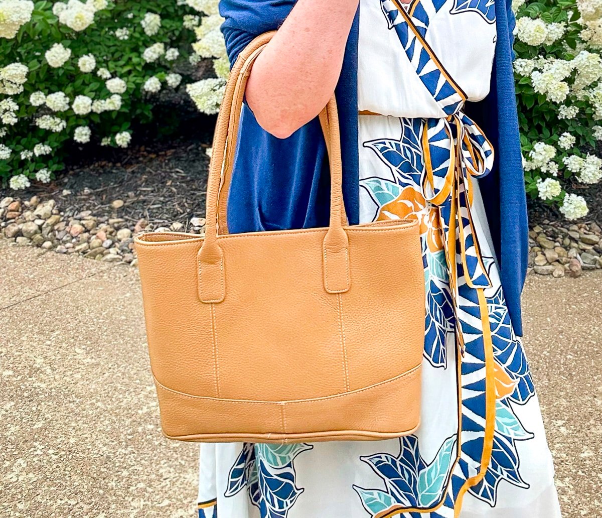 Over 50 Fashion blogger, Tania Stephens, is wearing styles for summer from Kohl's -26