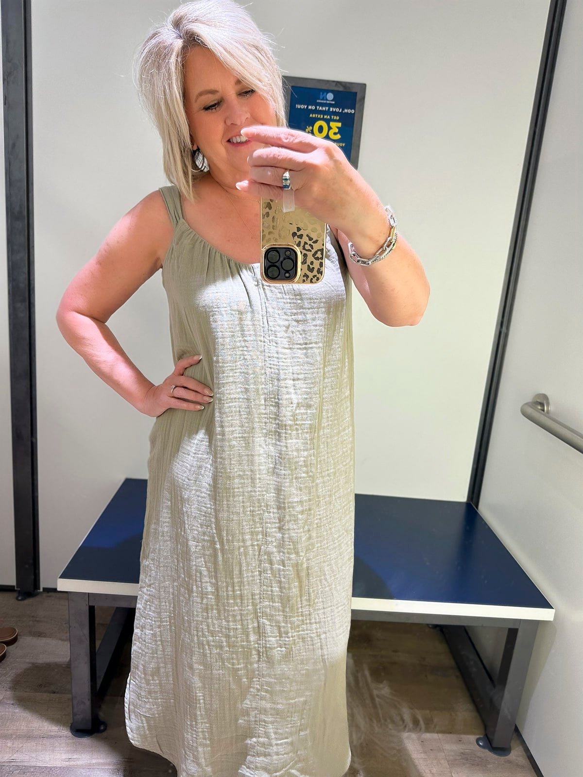 Over 50 Fashion Blogger, Tania Stephens is doing a try on haul from Old Navy10