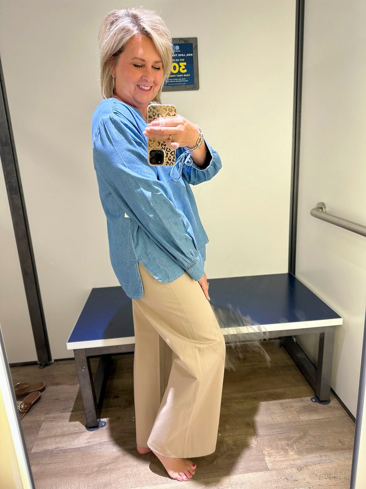 Over 50 Fashion Blogger, Tania Stephens is doing a try on haul from Old Navy8