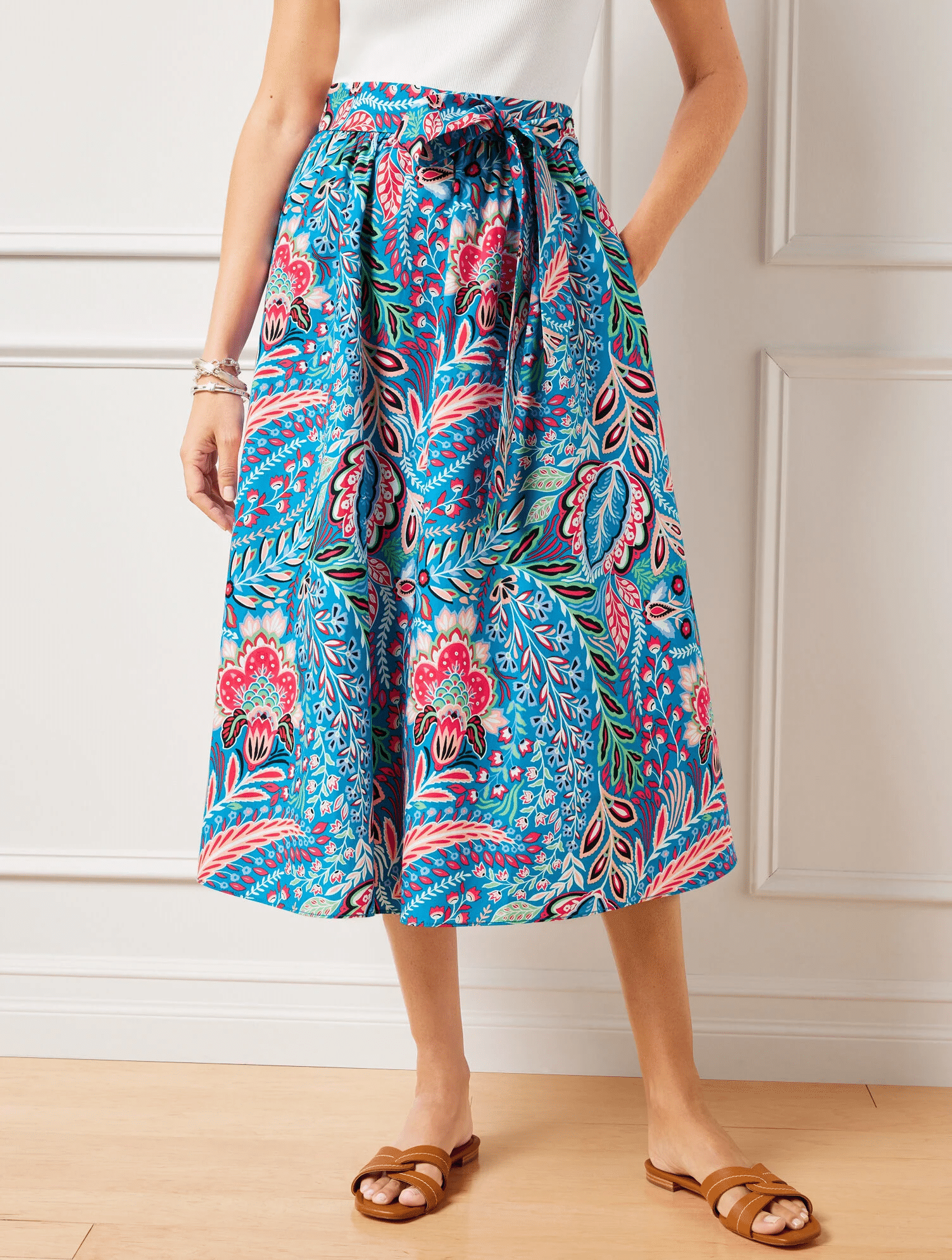The Most Flattering Skirts and Skorts for Petites - botanical