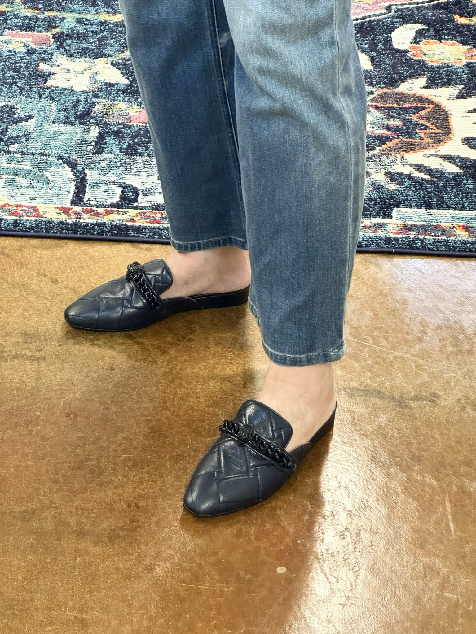 Fashion Blogger, Tania Stephens is styling Fashionable Flats and Low-Heel Shoes8