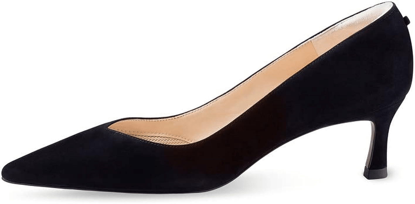 Fashionable Flats and Low-Heel Shoes to Wear Now black pump