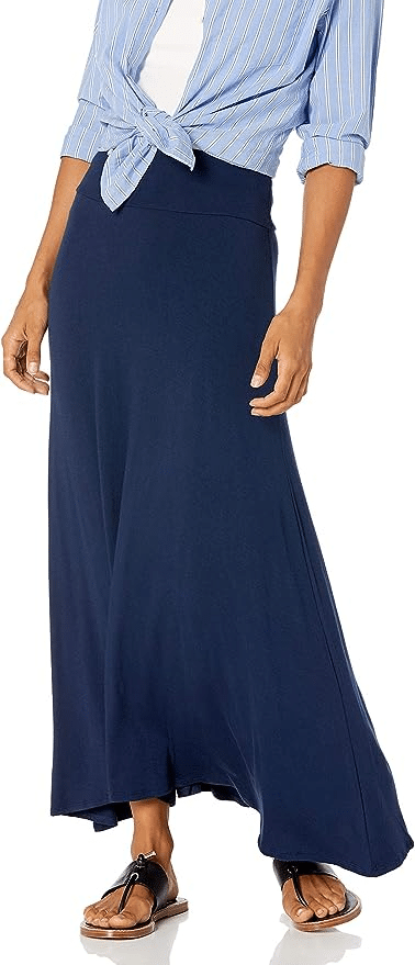 50 is not old fashion blog how to rock a maxi skirt navy