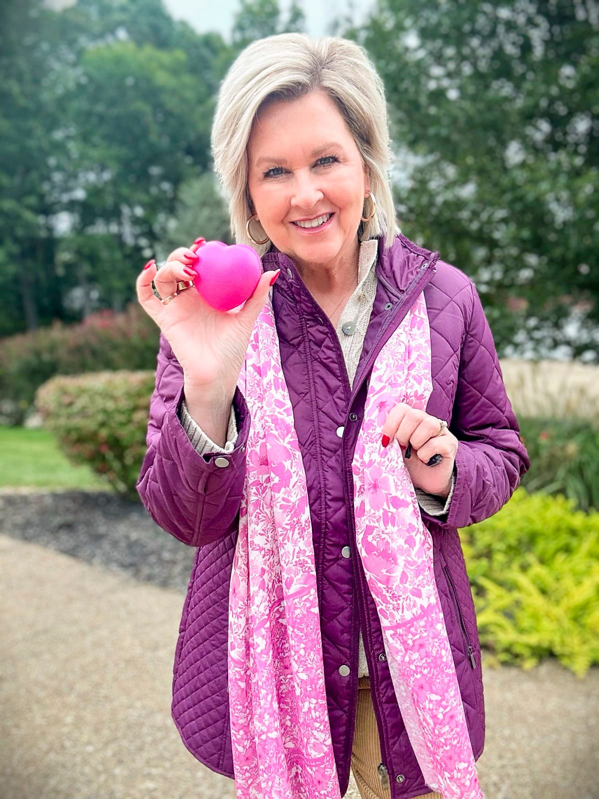 Over 50 Fashion Blogger, Tania Stephens is wearing fall clothing from Appleseed's 18