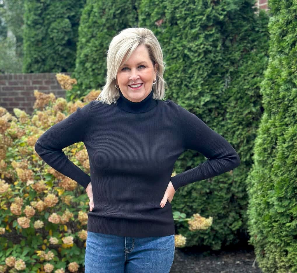 Fashion Blogger Tania Stephens is wearing outfits perfect for Thanksgiving from Kohl's 21