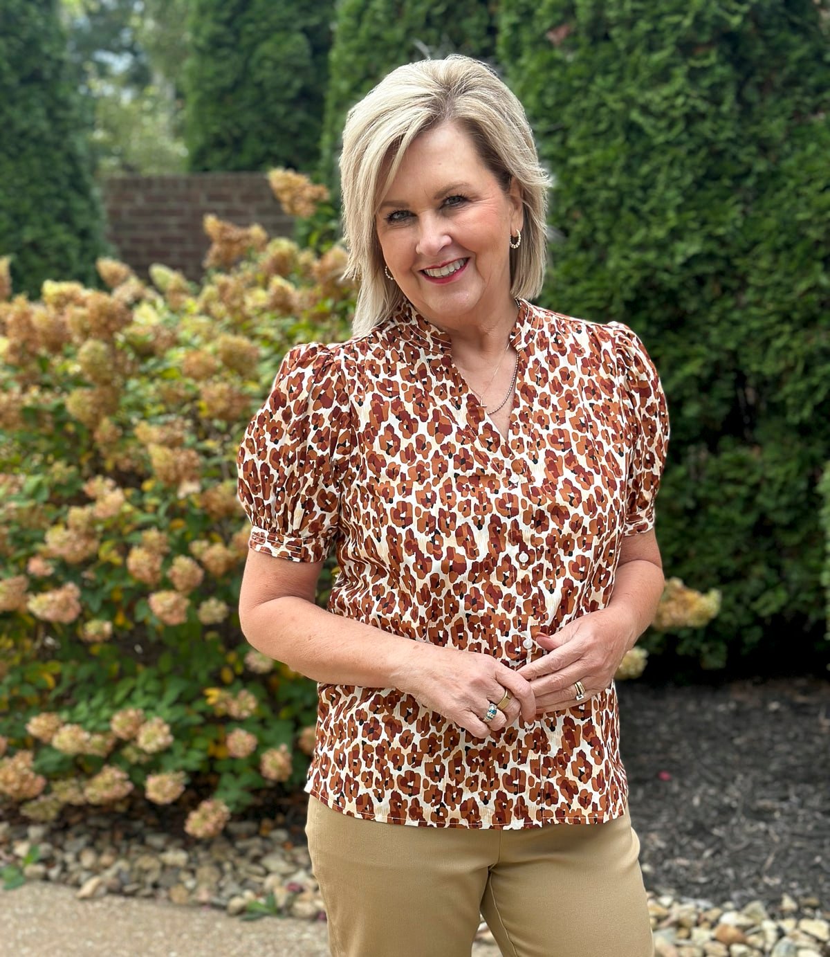Fashion Blogger Tania Stephens is wearing outfits perfect for Thanksgiving from Kohl's 32