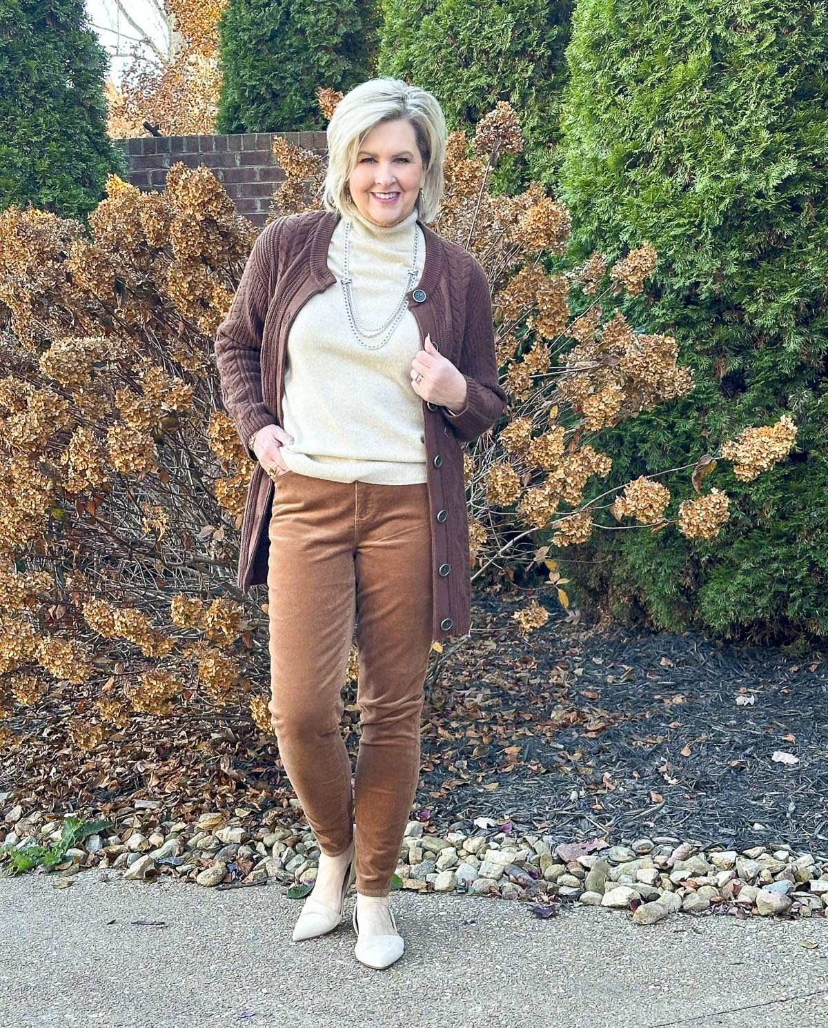 Fashion Blogger, Tania Stephens is doing a try on haul with Ann Taylor, Talbots, and More1