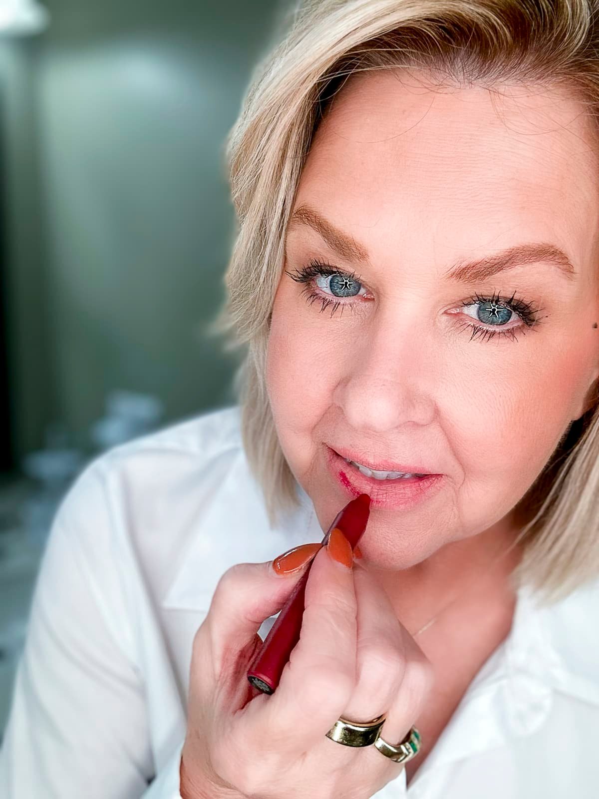 Over 50 Fashion Blogger, Tania Stephens is showing how to get the perfect red lip19
