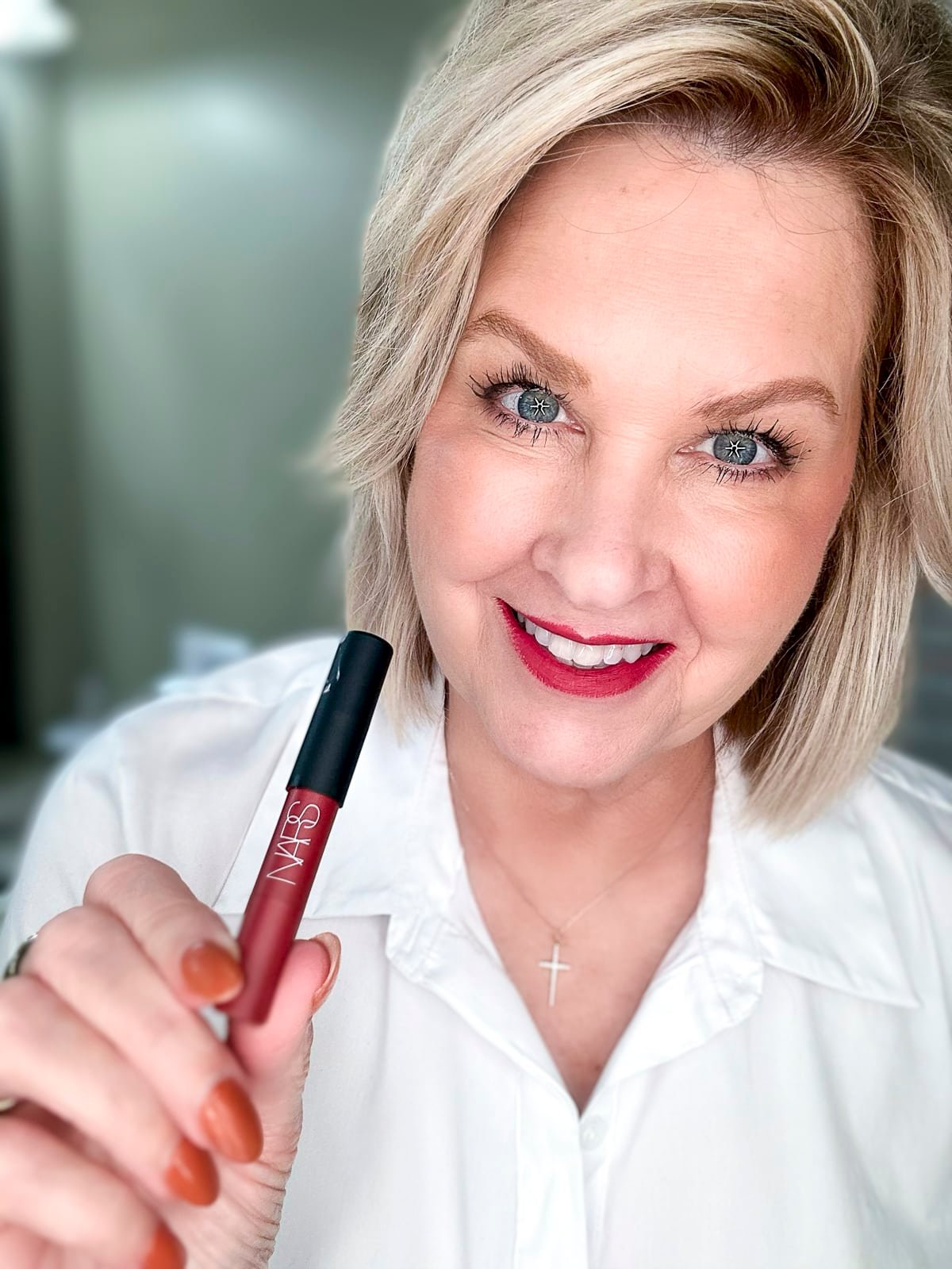 Over 50 Fashion Blogger, Tania Stephens is showing how to get the perfect red lip22