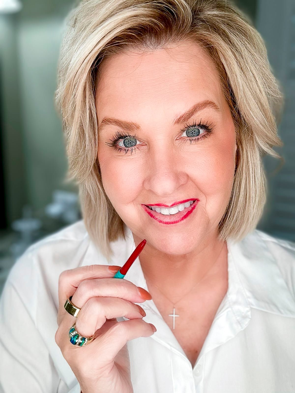 Over 50 Fashion Blogger, Tania Stephens is showing how to get the perfect red lip5