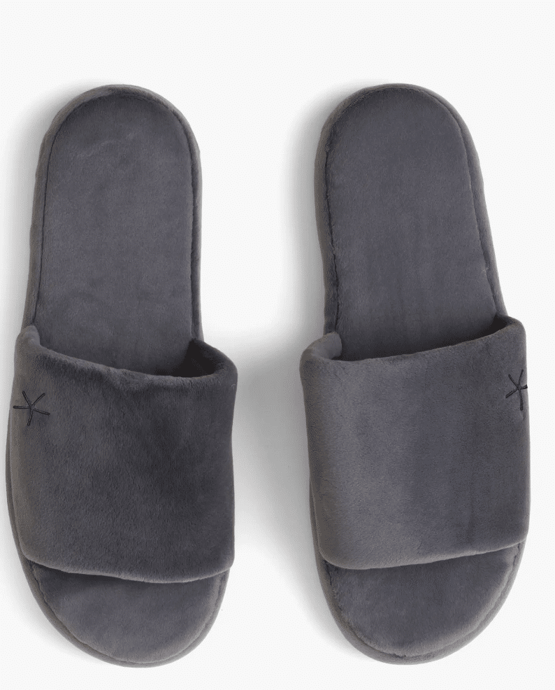 The Best Slippers For Women Over 50 fashion blogger tania stephens 50 is not old barefoot dreams