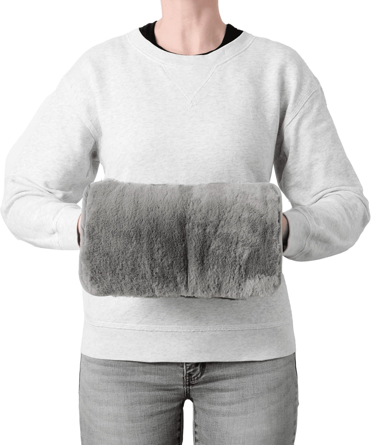 How To Best Care for Your Hands/Feet During Winter 50 is not old fashion blogger tania stephens   muff