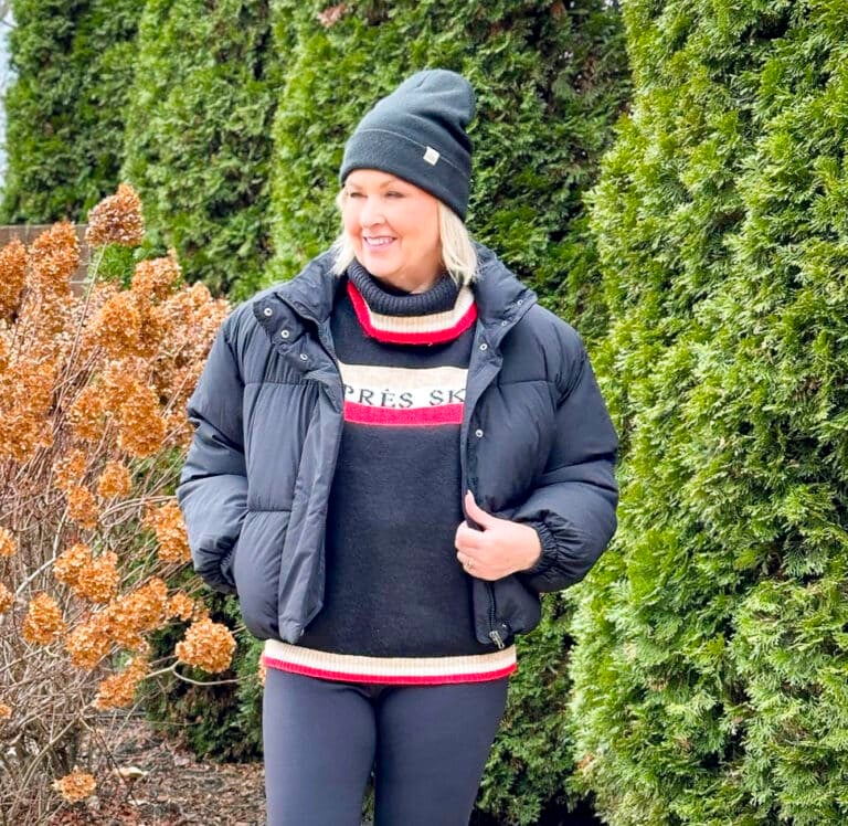 Over 50 Fashion Blogger, Tania Stephens is showing What To Wear On A Ski Trip If You're Not Skiing2