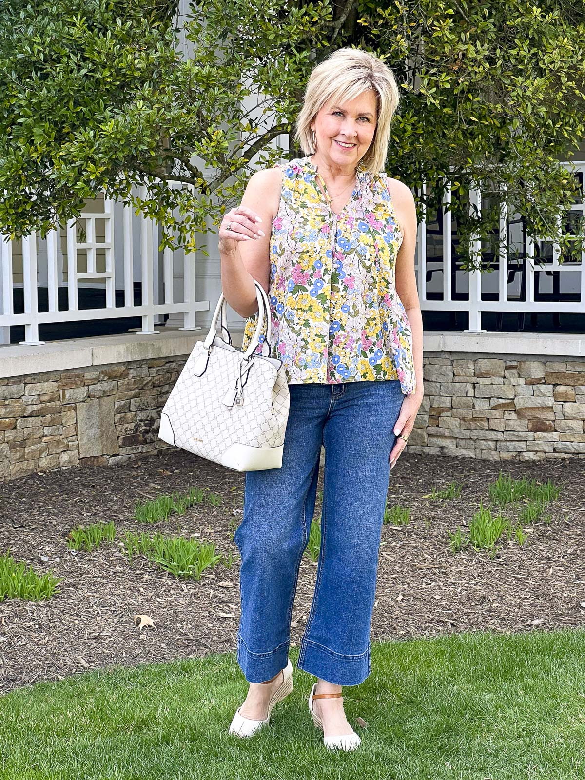 Over 50 Fashion Blogger, Tania Stephens is styling Everyday Outfits From Kohl's For Spring25
