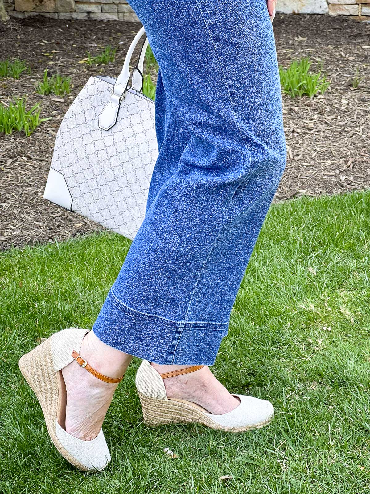 Over 50 Fashion Blogger, Tania Stephens is styling Everyday Outfits From Kohl's For Spring3
