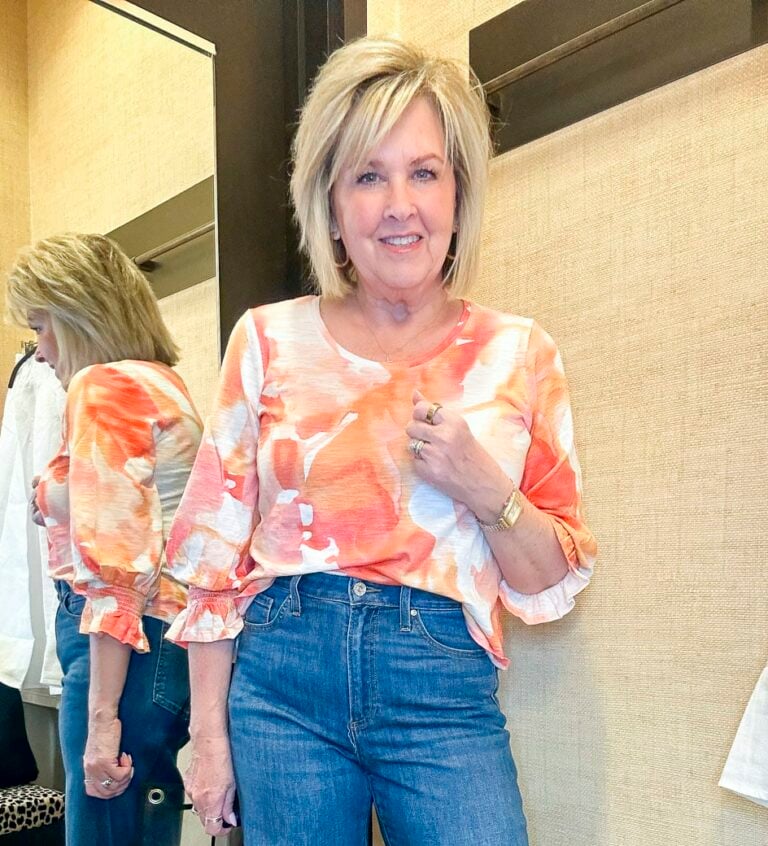 Fashion Blogger, Tania Stephens doing a Chico's try on for April 2024-25