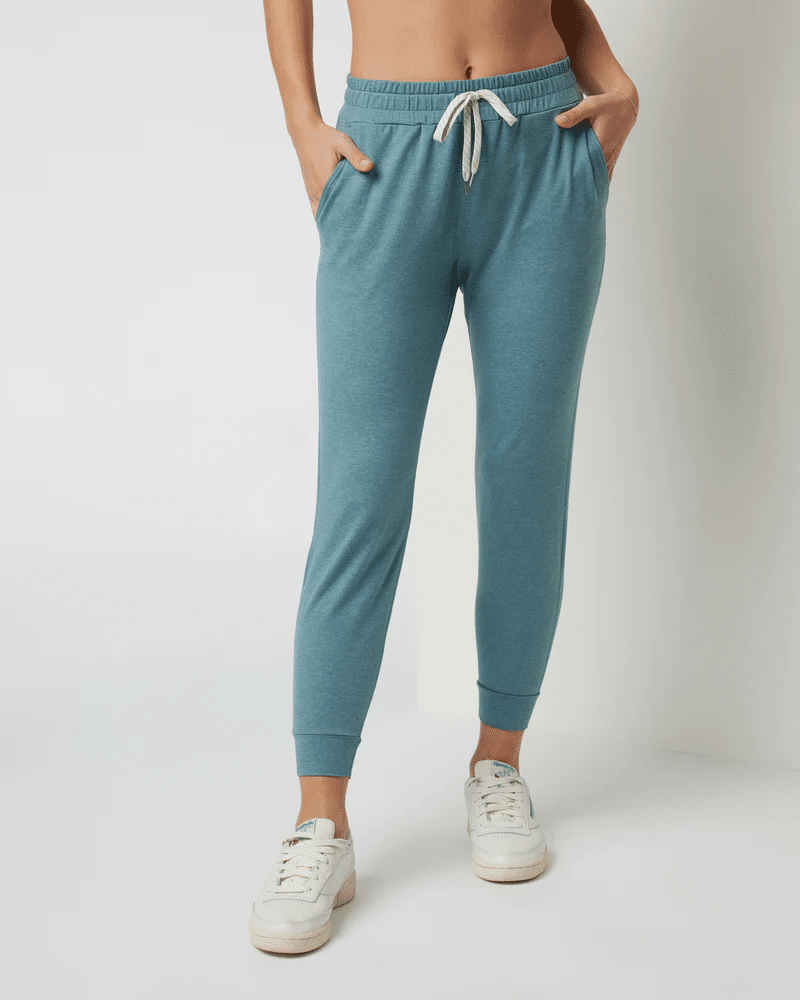 Vuori Best Sellers That Are Sure To Please 50 is not old Tania Stephens Fashion Blogger jogger
