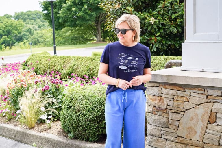 Over 50 Fashion Blogger, Tania Stephens is ready for the weekend in her casual weekend outfit5392
