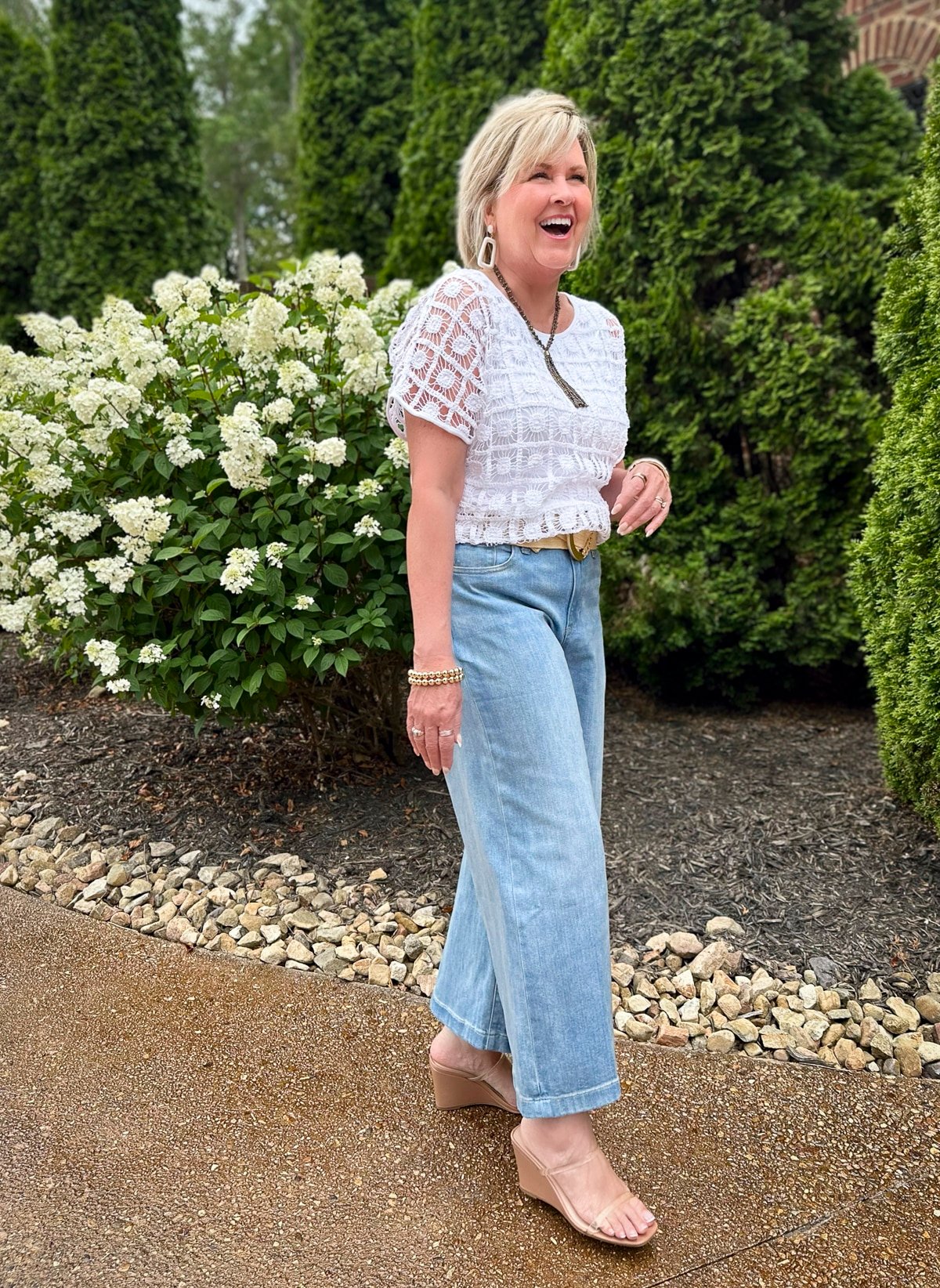 Over 50 Fashion Blogger Tania Stephens is styling  Chico's fashions fro summer for women over 50-32