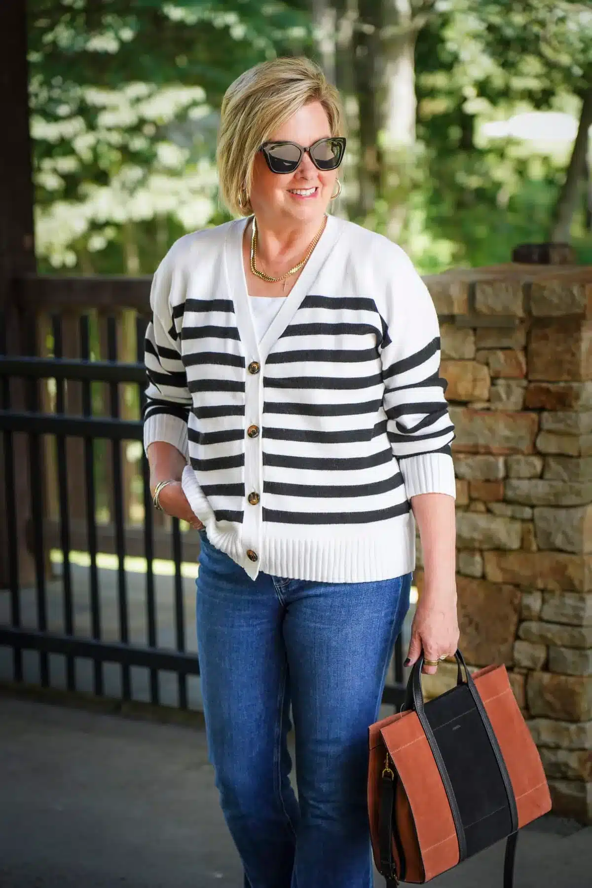 Amazon-Black-and-white-cardigan-sweater-9
