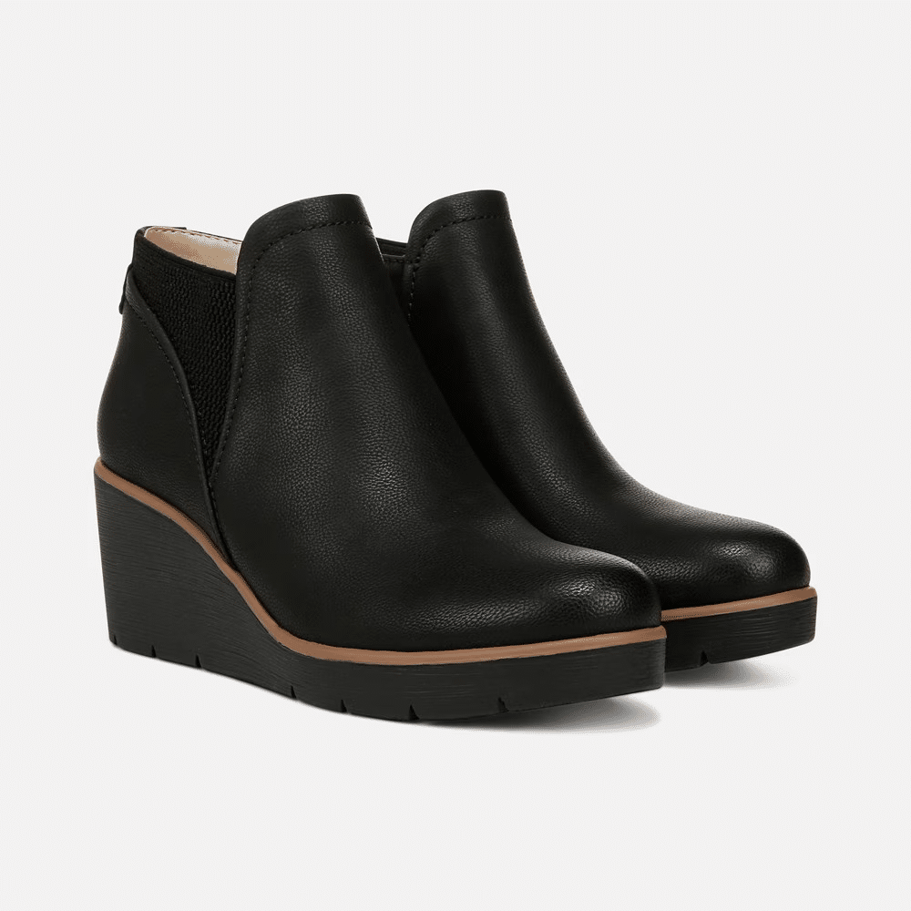 The Best Naturalizer Shoes for Women Over 50 50 is not old tania stephens fashion blogger  wedge