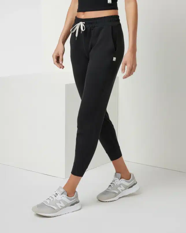 Top Athleisure Brands Worth the Splurge, Vuori Athleisure, Vuori Performance Joggers, Workout Clothes for Women Over 50