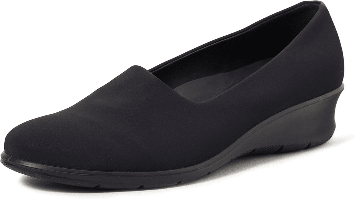 Foot-Friendly Shoe Brands Women Over 50 Swear By tania stephens 50 is not old fashion blogger  ecco