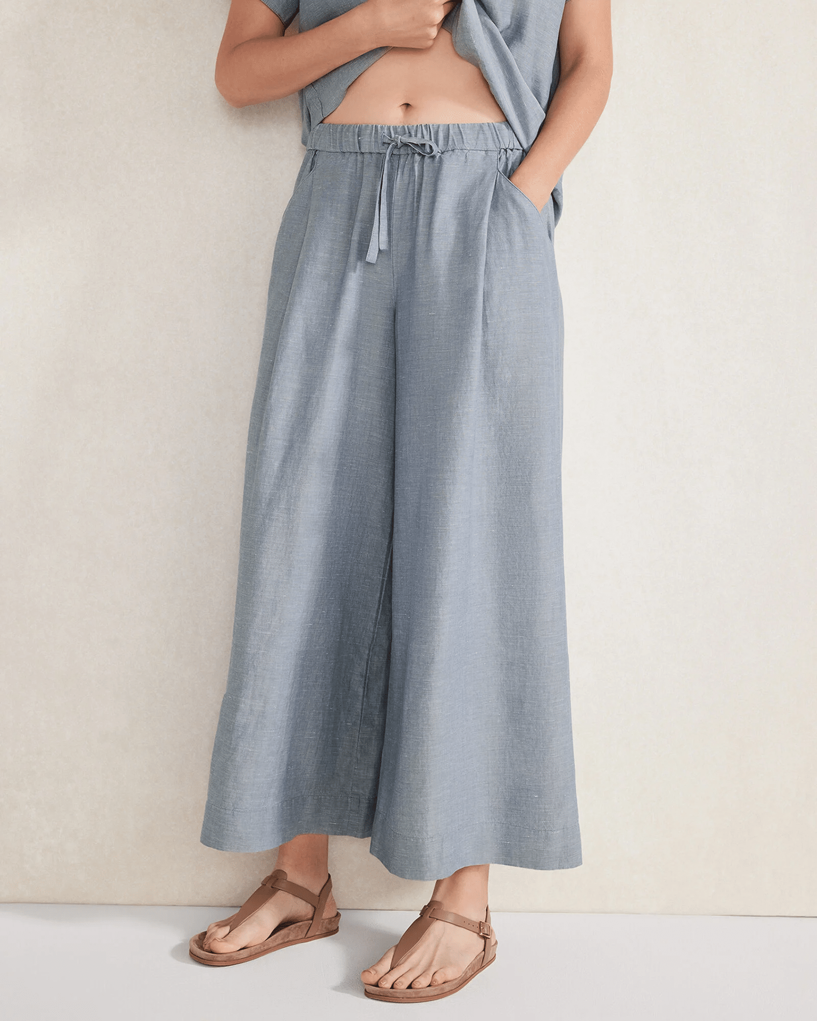 Elevated and Evening Clothing To Wear On A Cruise 50 is not old fashion blogger tania stephens 50 is not old  linen