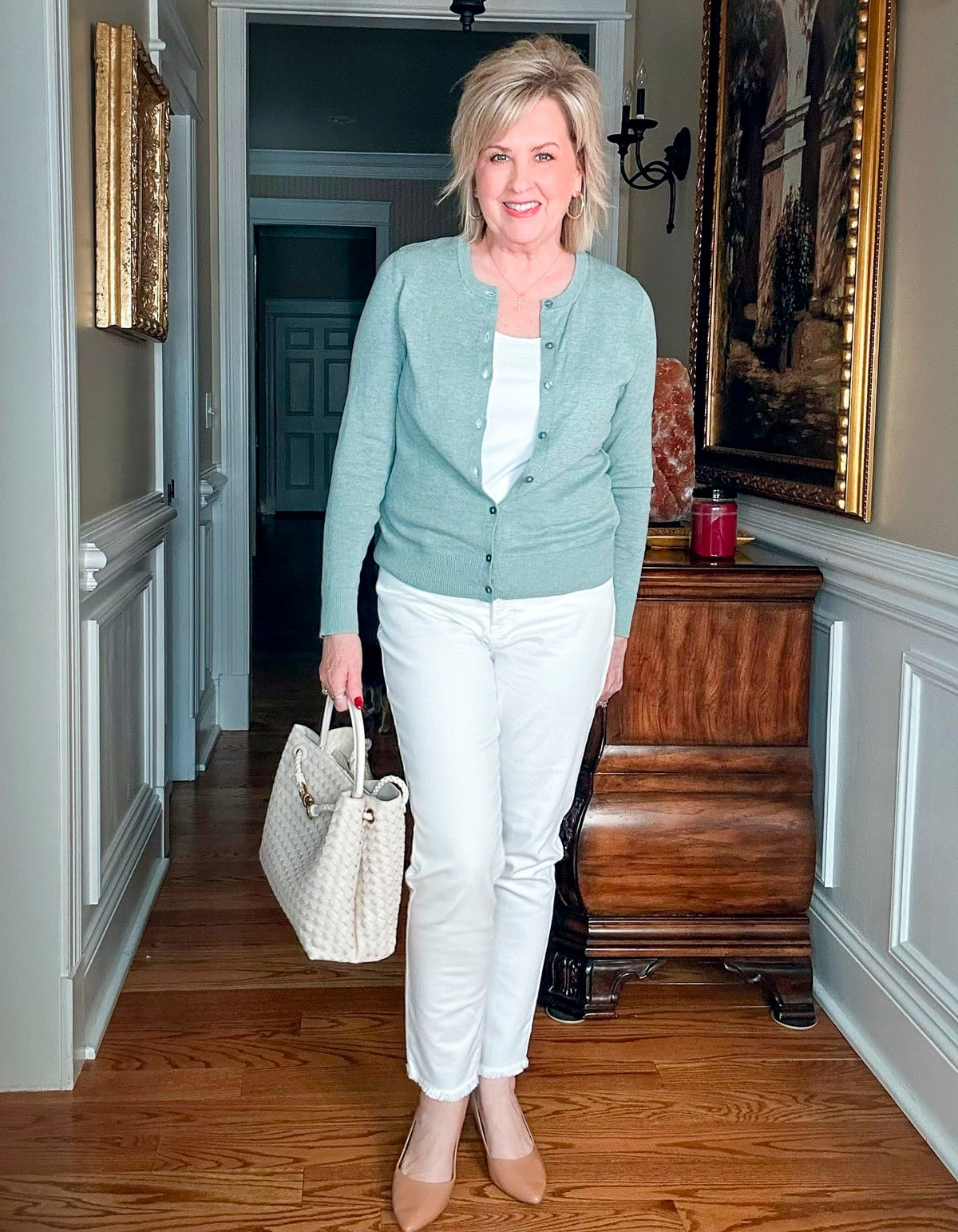 STRAIGHT LEG PANT OUTFIT FOR WOMEN OVER 50