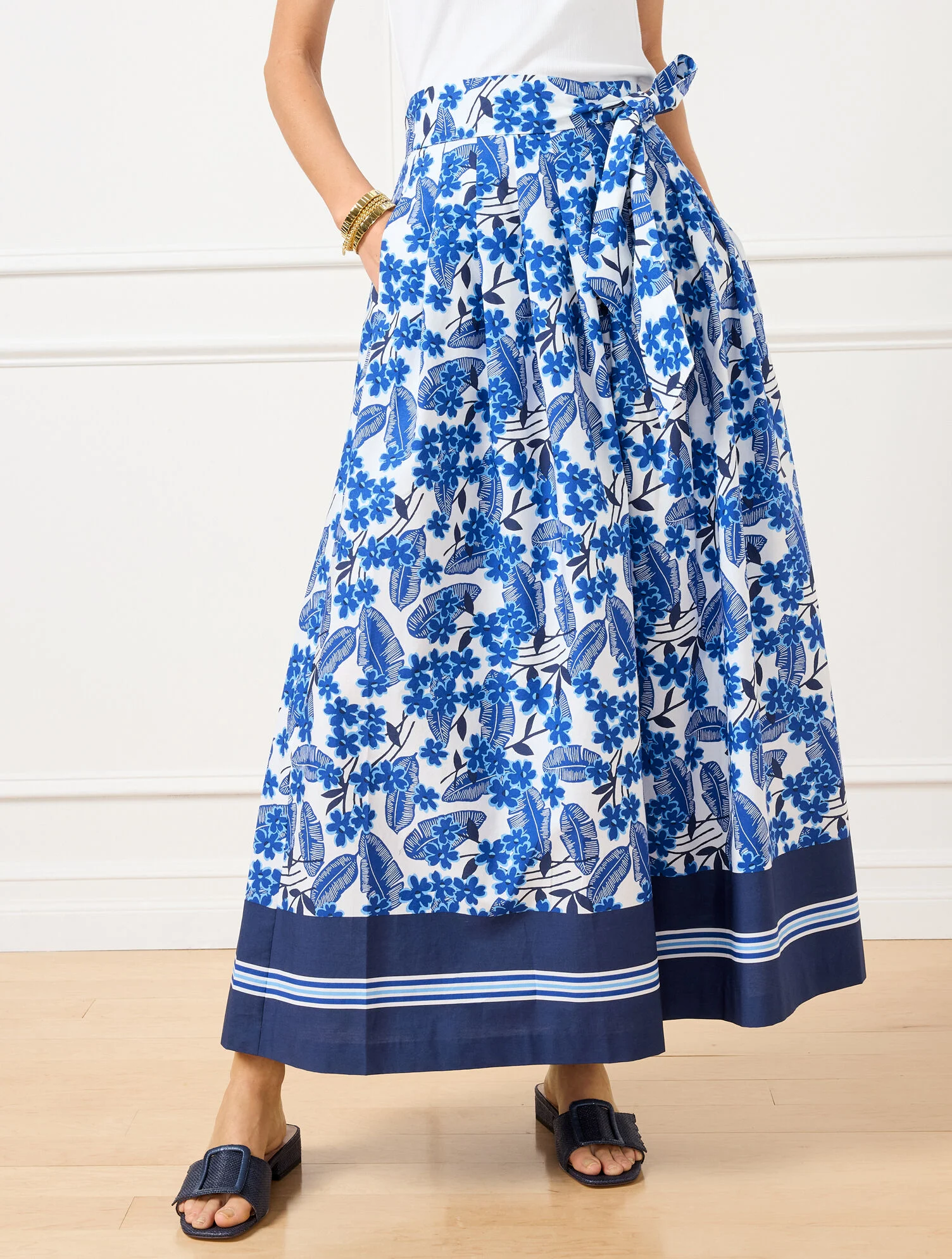 Red, White, Blue Clothing For 4th of July tania stephens fashion blogger  floral
