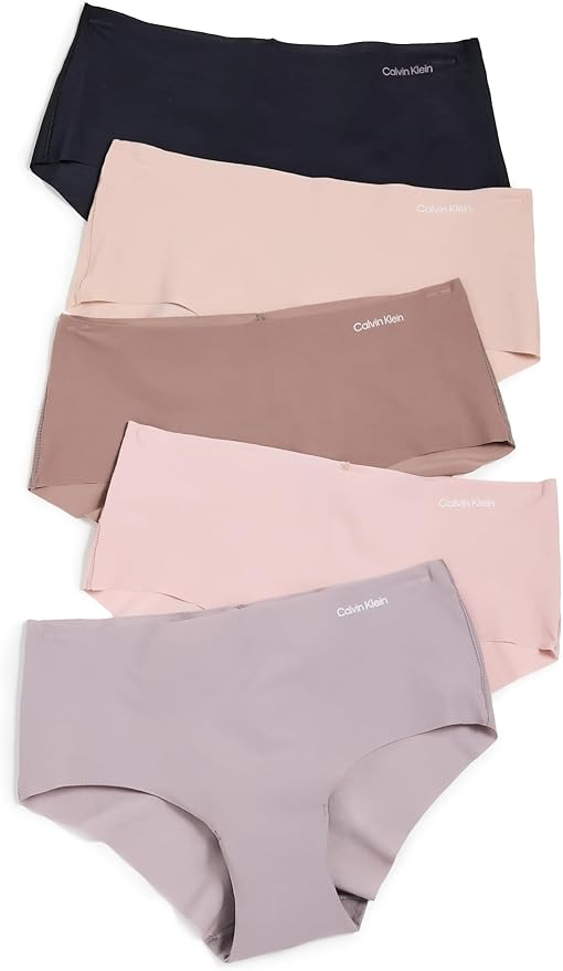 Seamless No Show Underwear That Works With Everything 50 is not old tania stephens fashion blogger calvin klein