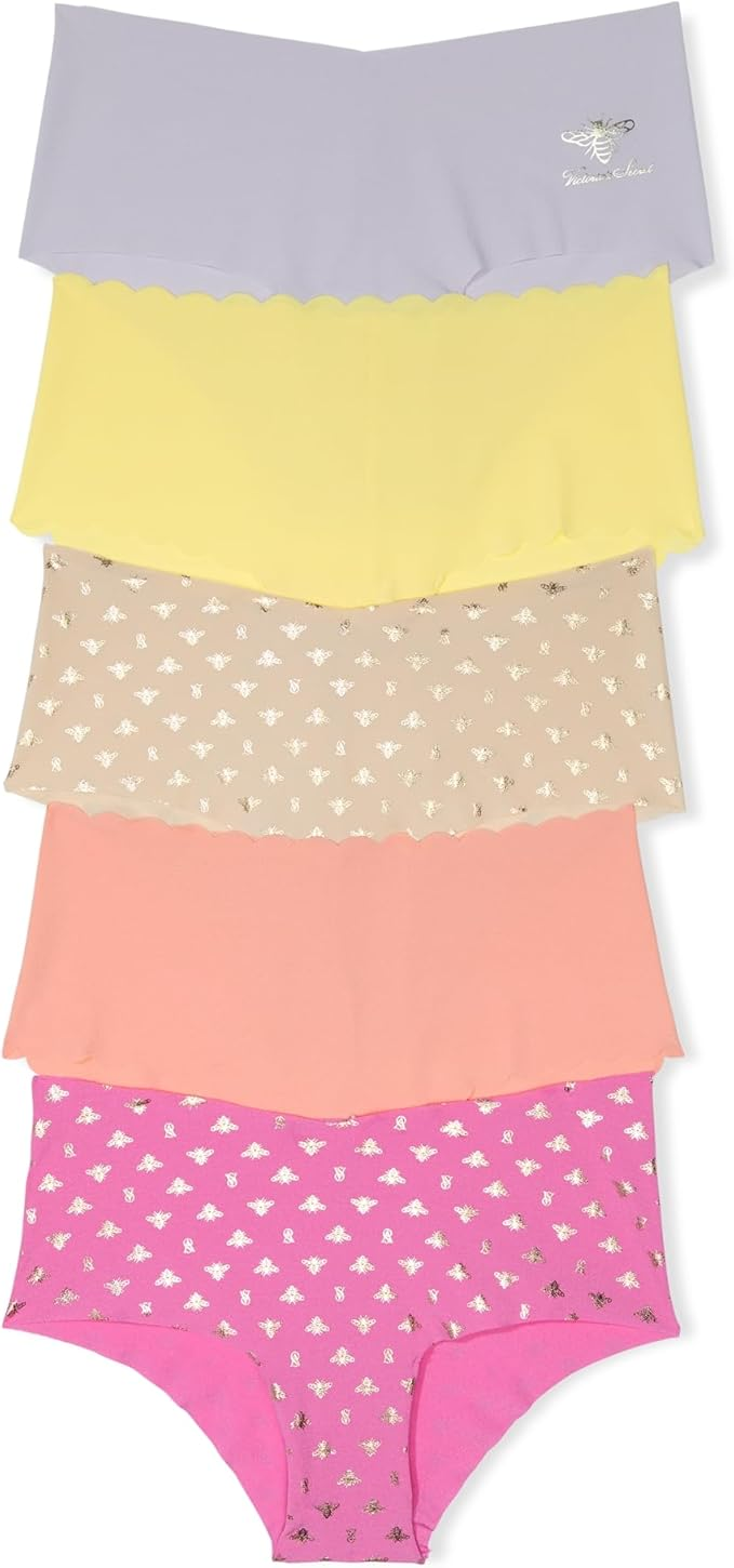 Seamless No Show Underwear That Works With Everything 50 is not old tania stephens fashion blogger victoria's secret