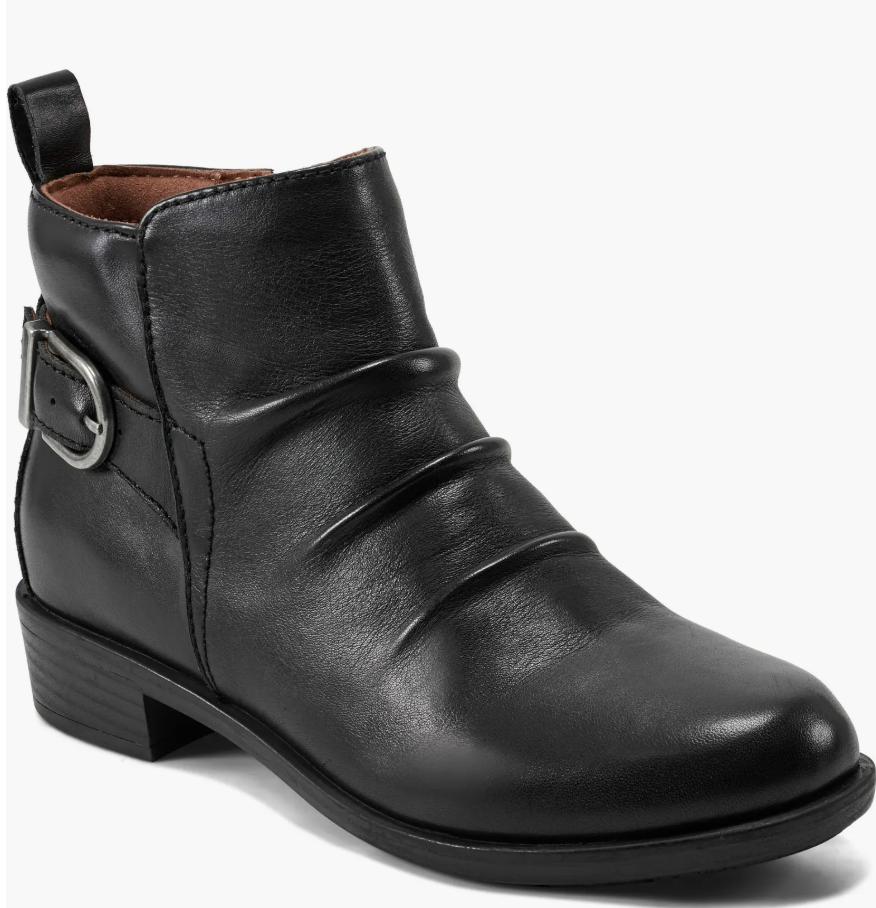 Arch Support Boots You’ll Love Wearing Everywhere tania stephens 50 is not old fashion blogger nessa bootie
