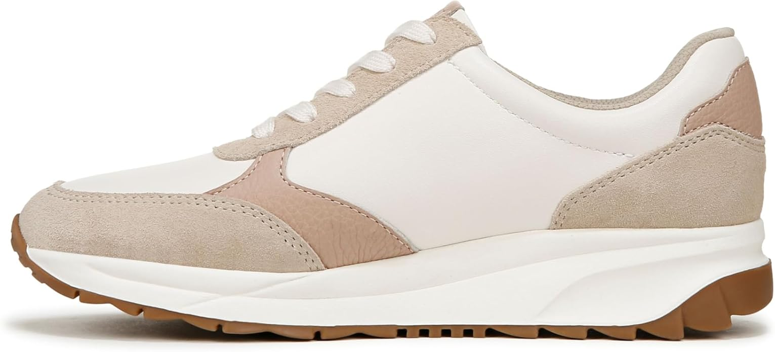 Best Sneakers with Arch Support for All-Day Comfort 50 is not old fashion blogger tania stephens naturalizer