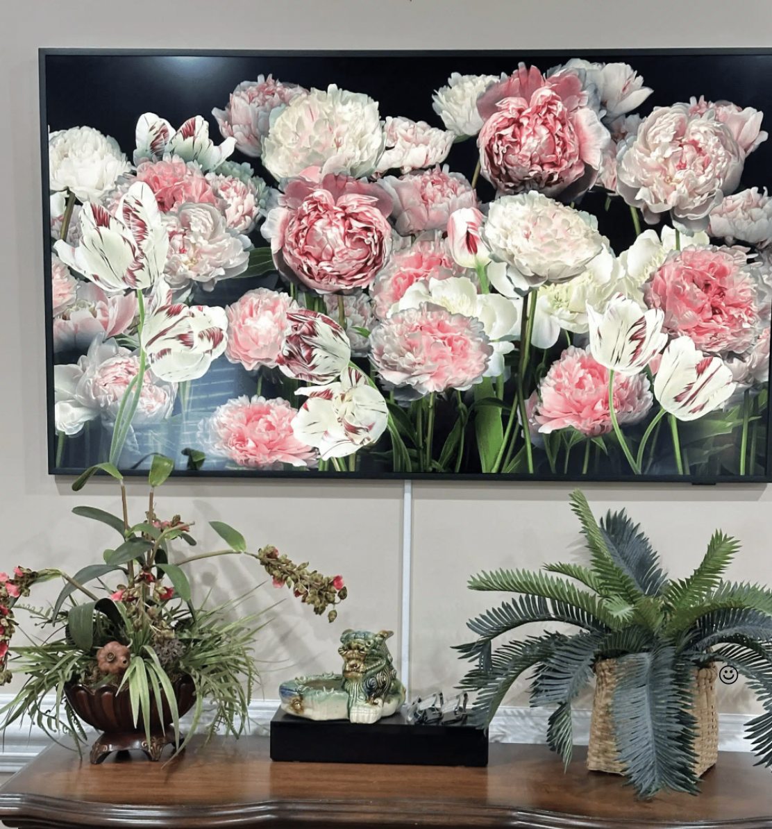 SAMSUNG 65-Inch Class QLED 4K LS03D The Frame