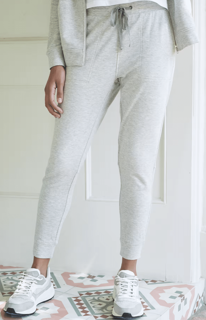 Joggers That Look Presentable Enough for Errands tania stephens 50 is not old fashion blogger quince